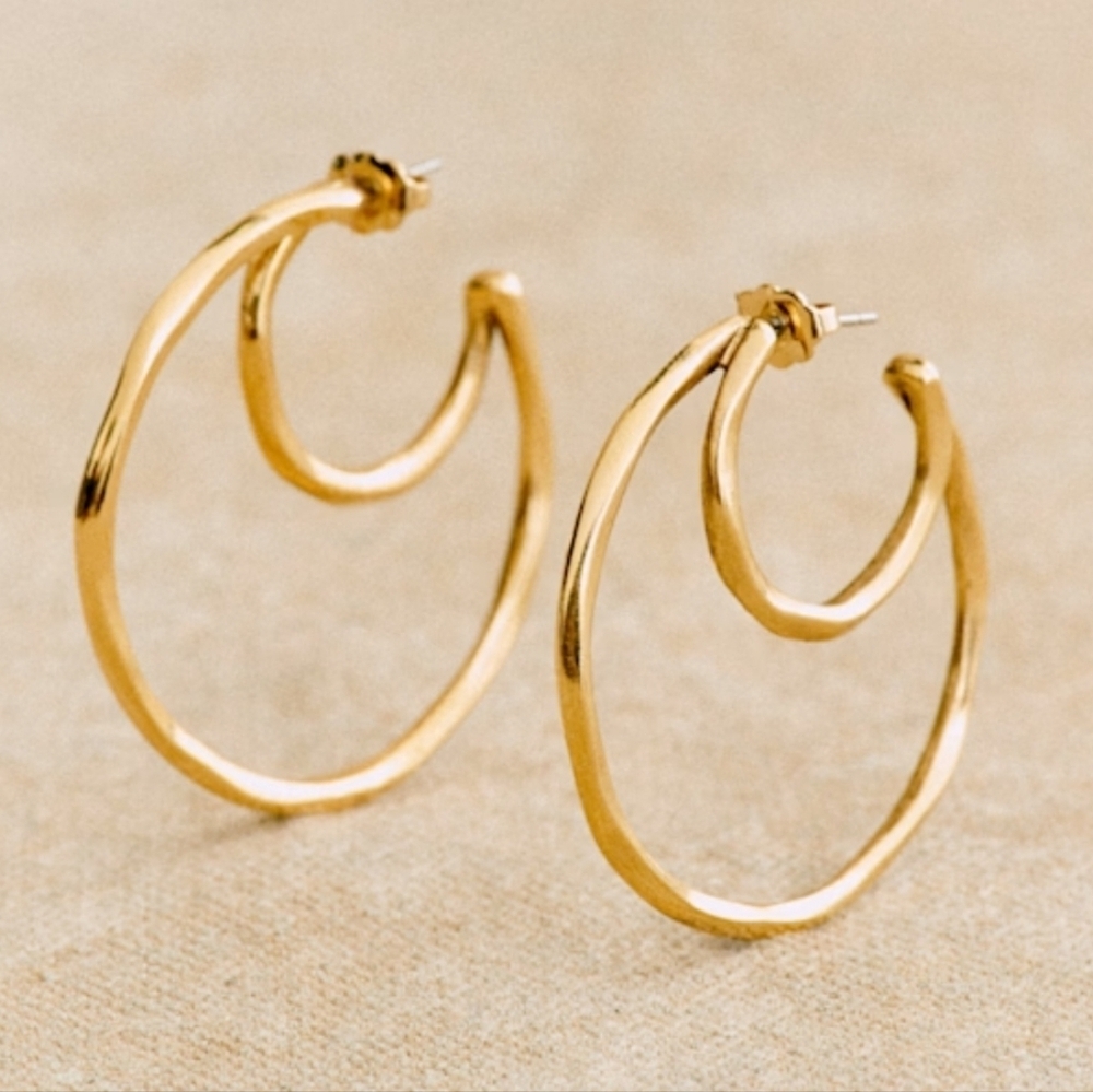 Sezane Chiara Hoop Earrings, VGUC, Sold Out, Quiet Luxury, French Chic - Picture 1 of 7